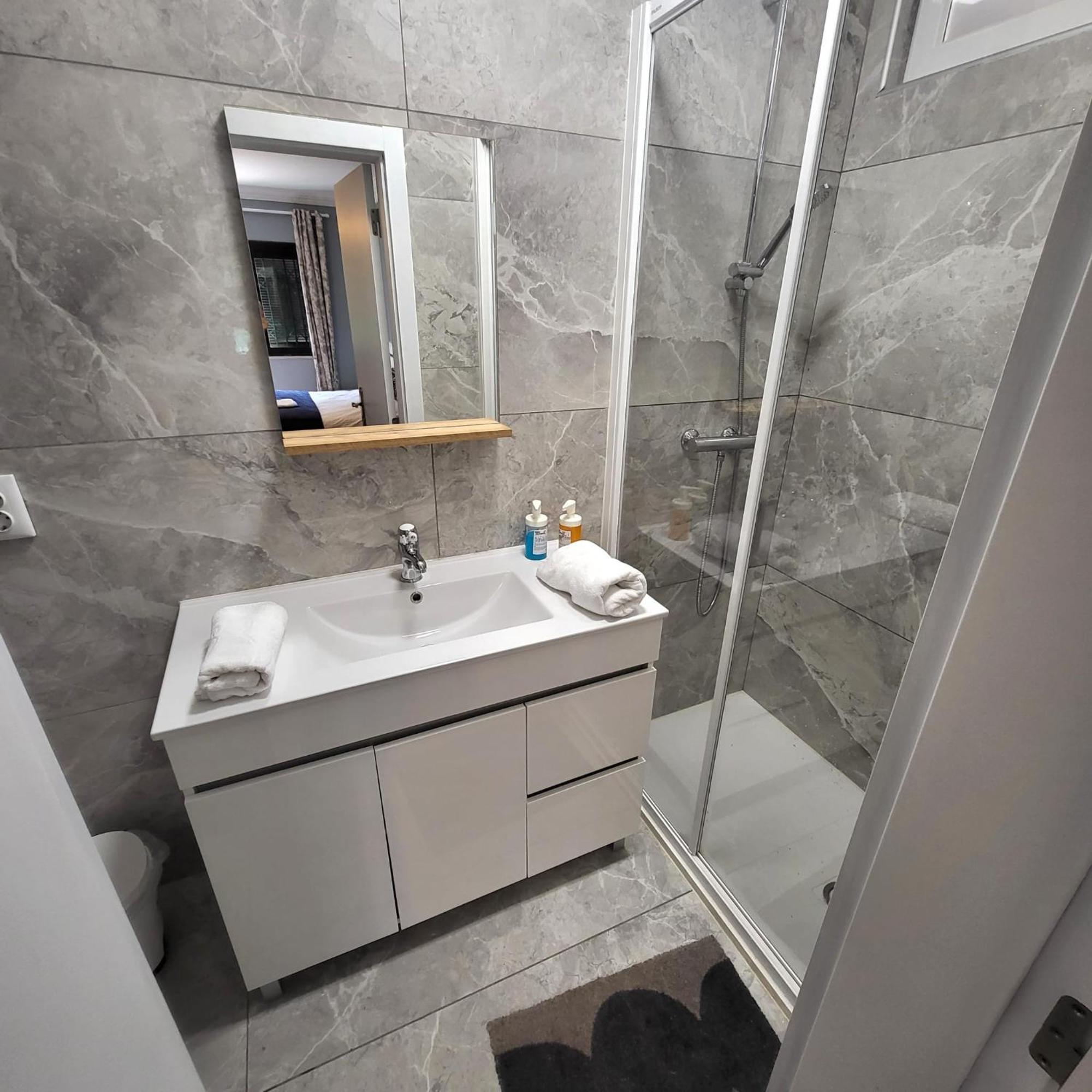 Oeiras Lagoas Parque ,Elite Home Porto Salvo  Экстерьер фото